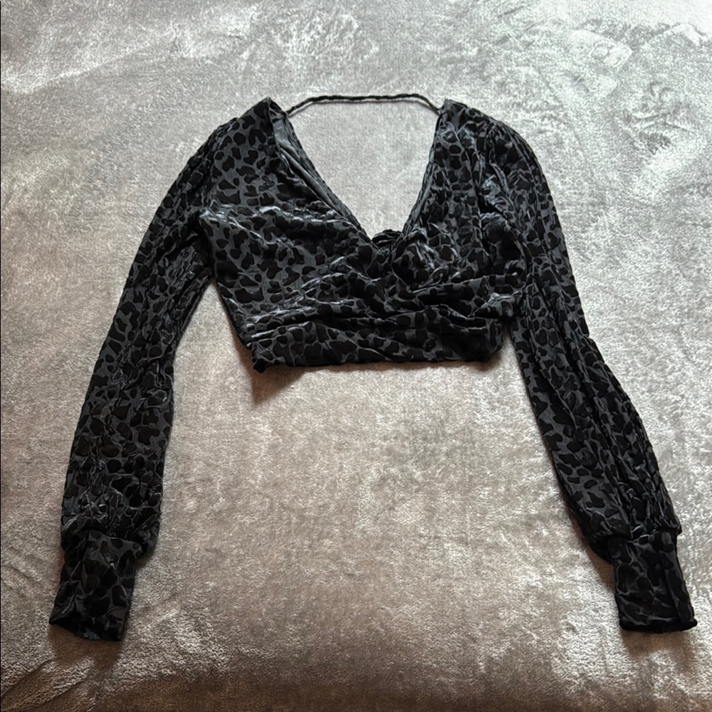 Windsor Black and White Raglan Crop Blouse